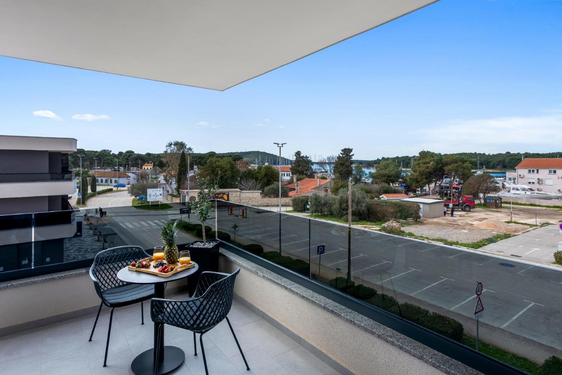 Fly Rooms Medulin - 50M From The Beach - New 2024 Exterior foto