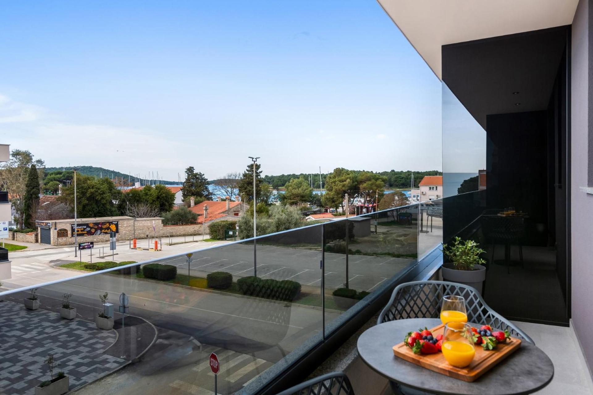 Fly Rooms Medulin - 50M From The Beach - New 2024 Exterior foto